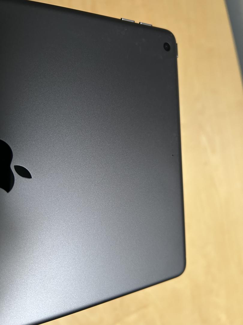 Apple iPad 8th Gen, color Gray