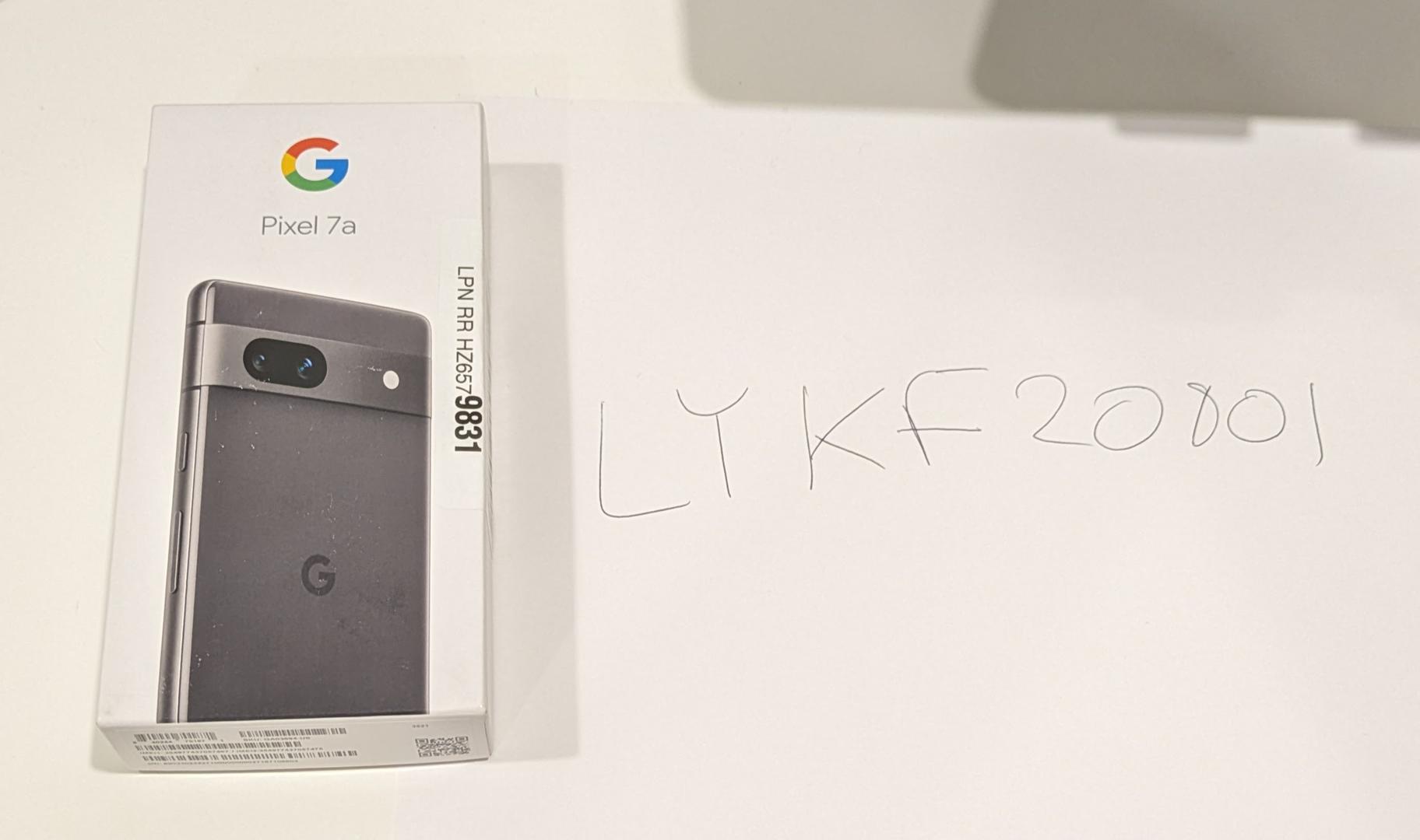 Google Pixel 7a, color Charcoal