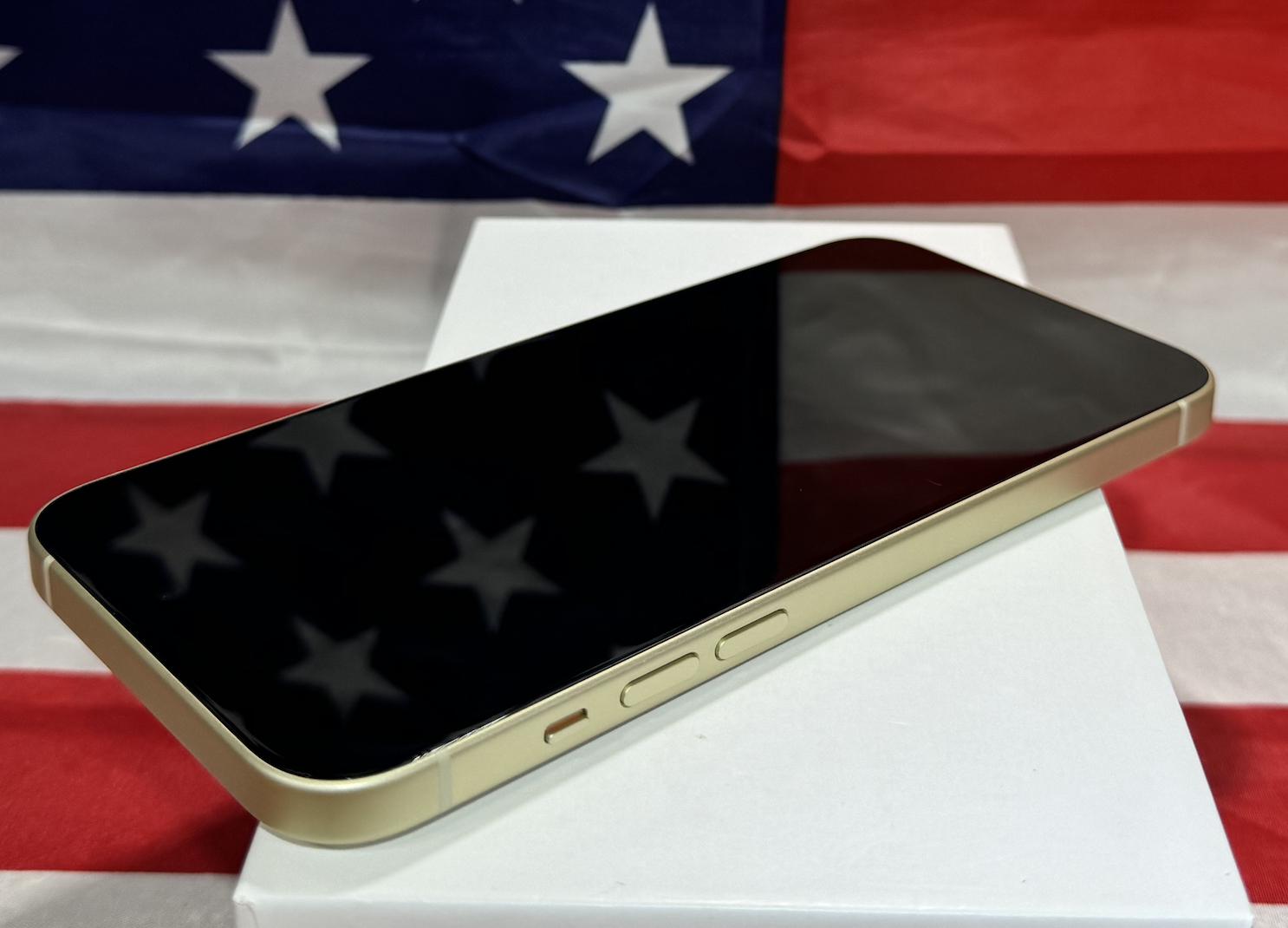 Apple iPhone 15, color Yellow