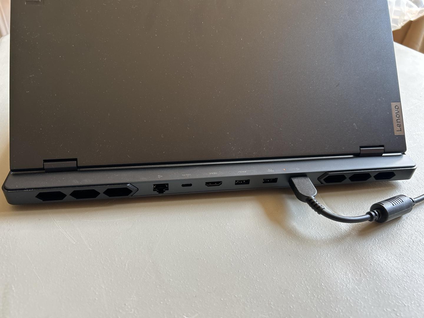 Lenovo Legion Pro 7, color