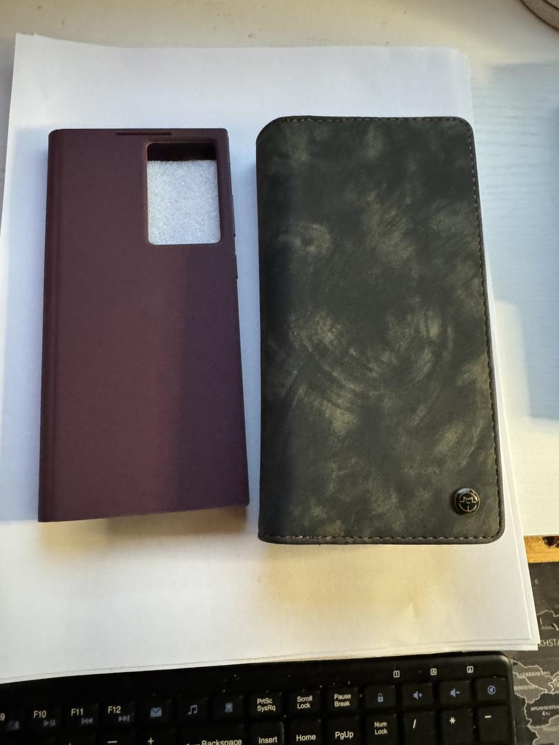 Samsung Galaxy S22 Ultra, color Burgundy