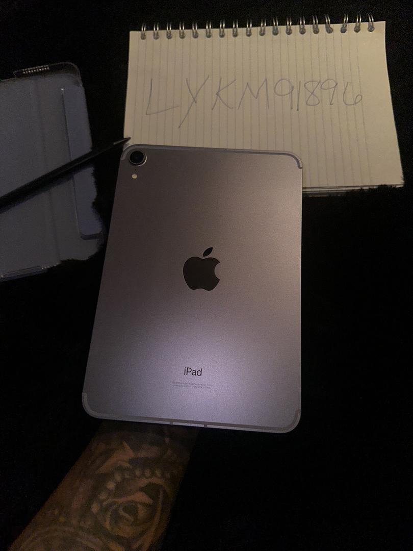 Apple iPad Mini 6th Gen, color Purple