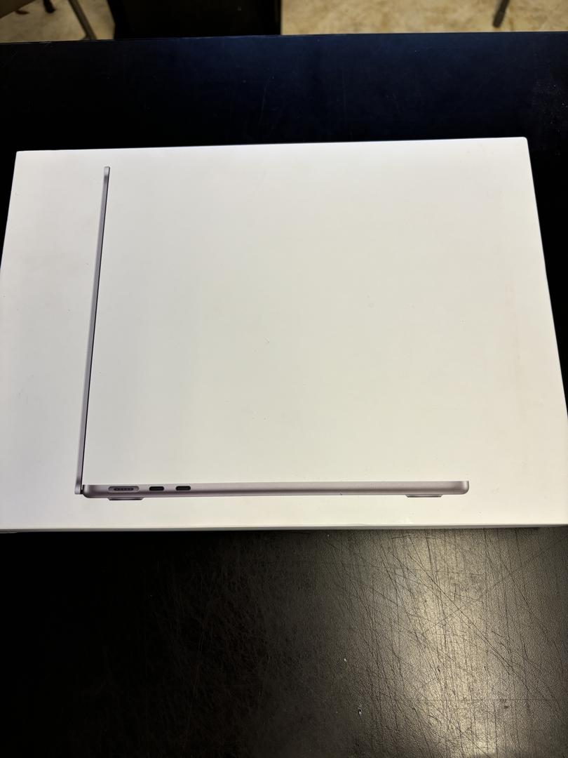 MacBook Air 2022 - 13", color Gray