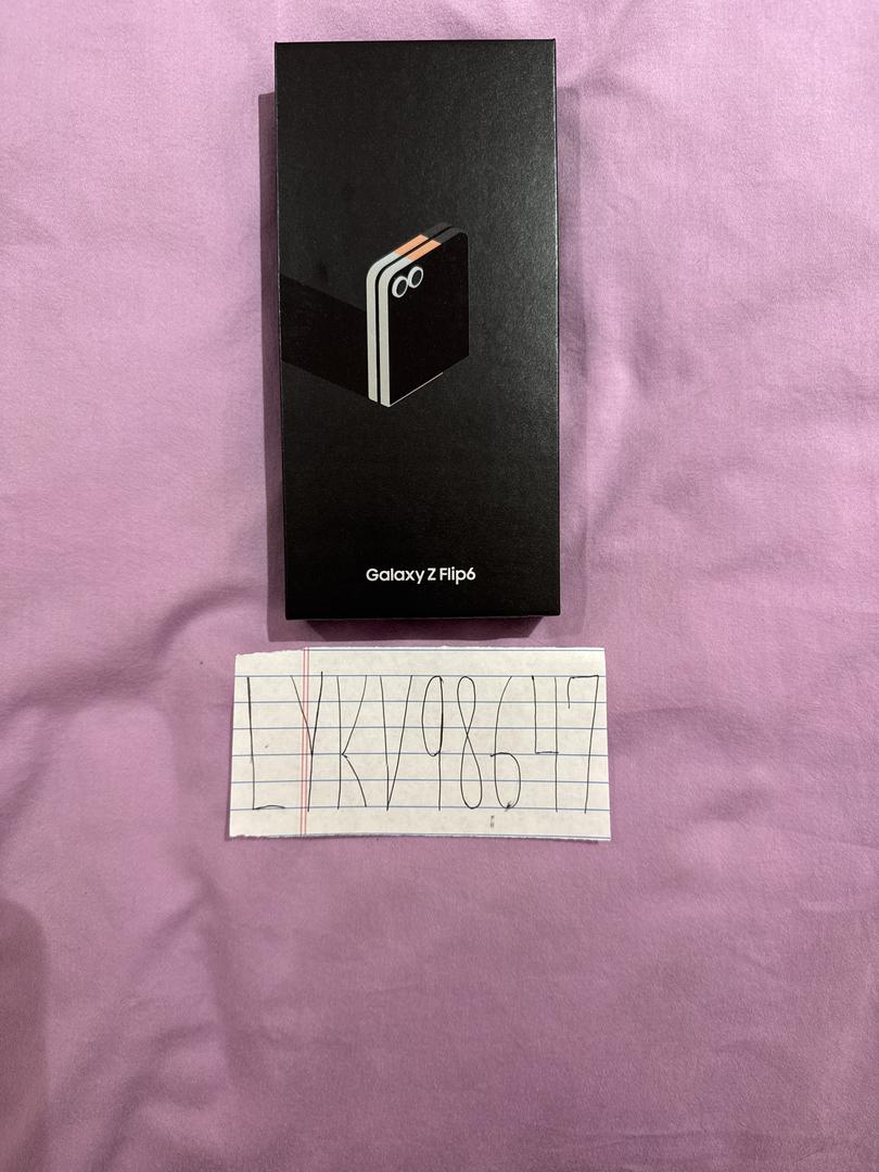Samsung Galaxy Z Flip6, color Black