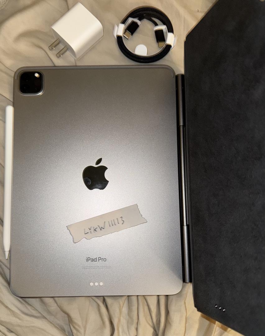 Apple iPad Pro 11" 4th Gen 2022 WiFi, Gray, 128GB LYKW11113 Swappa