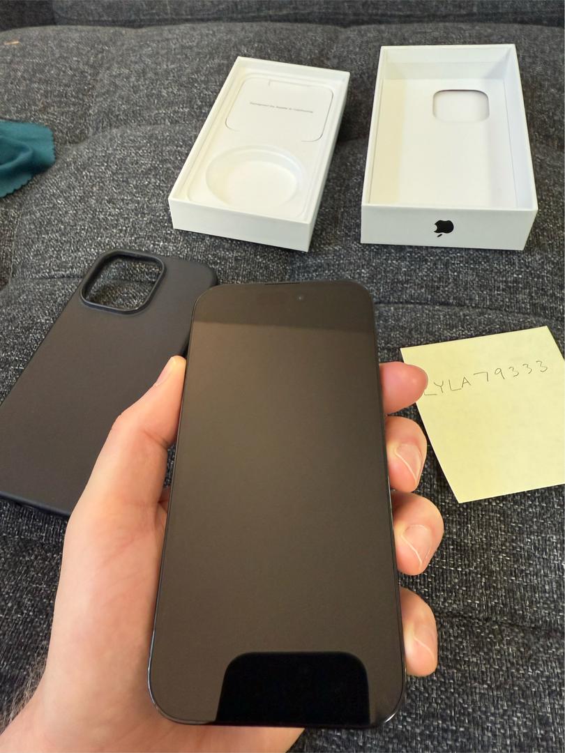 Apple iPhone 14 Pro Unlocked, Black, 256GB, A2650 LYLA79333 Swappa