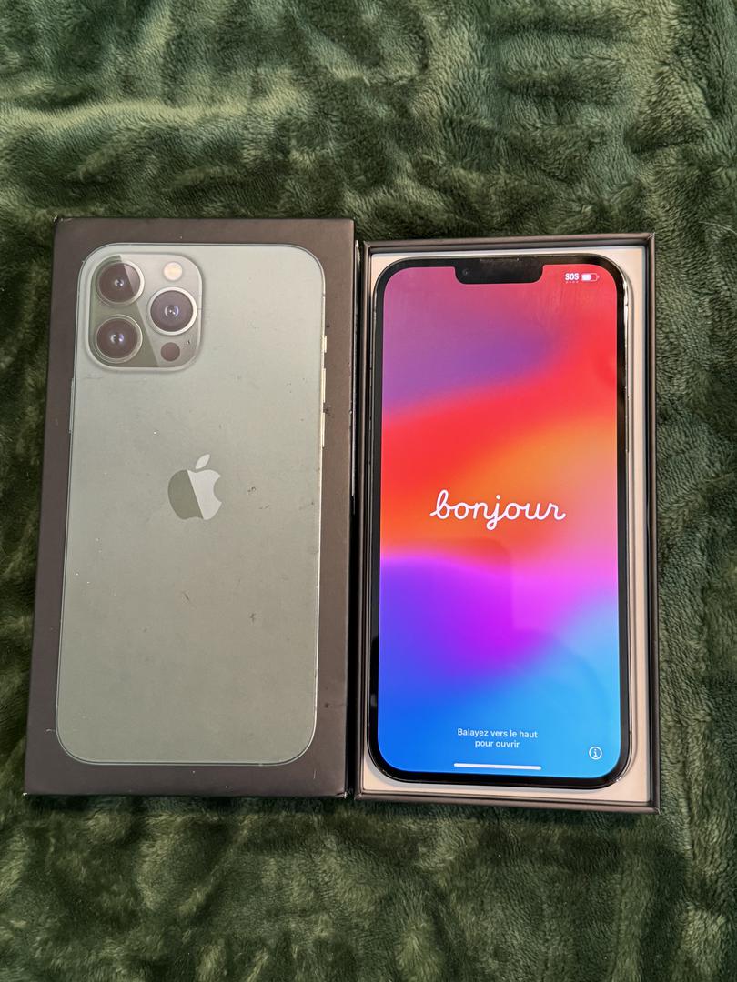 Apple iPhone 13 Pro Max AT&T, Green, 256GB, A2484 LYLE68410 Swappa