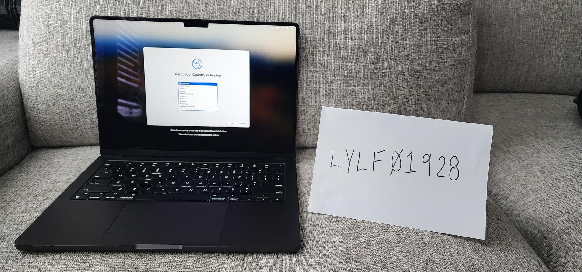 MacBook Pro Late 2023 (M3) 14" Apple M3 Pro 11core, Black, 512GB