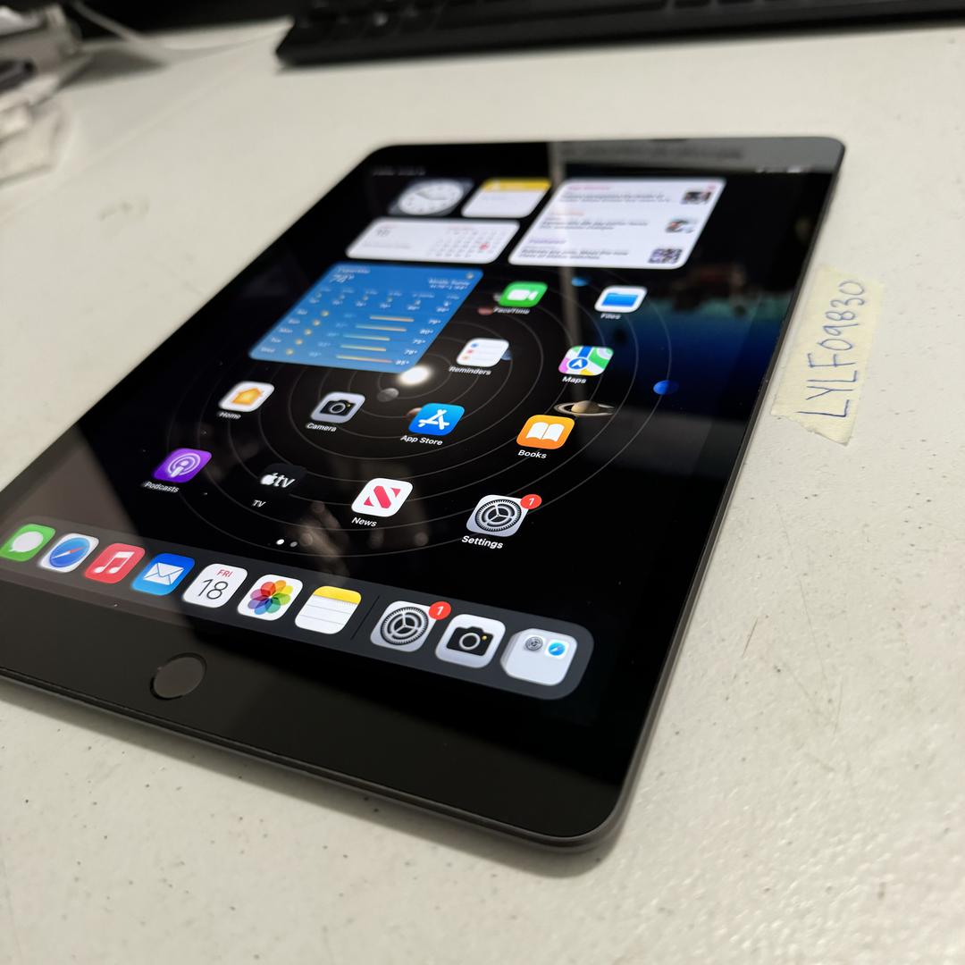 Apple iPad 7th Gen WiFi, Gray, 32GB, A2197 LYLF09830 Swappa