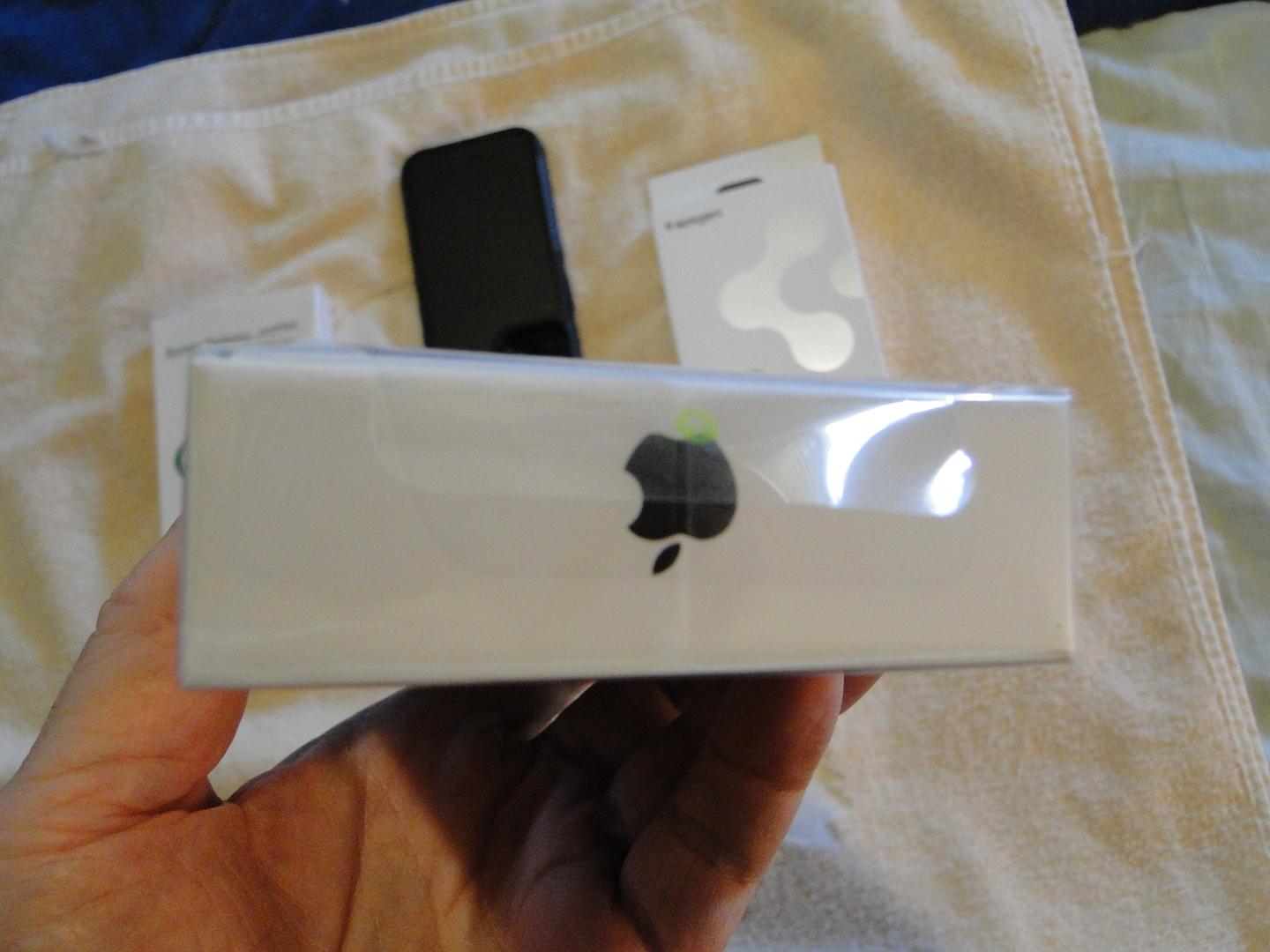 Apple iPhone 12 Unlocked, Black, 256GB, A2172 LYLF58466 Swappa