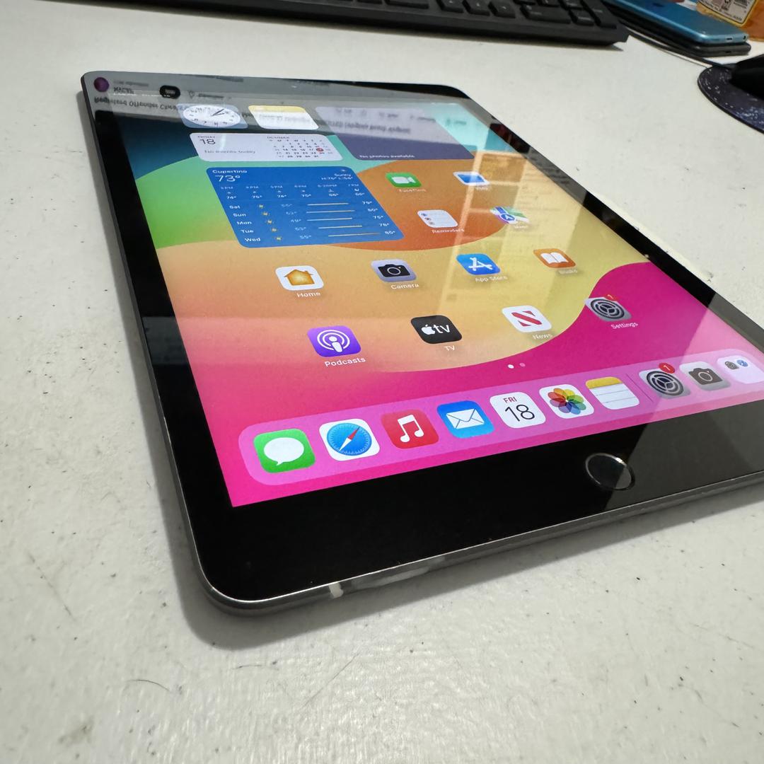 Apple iPad 7th Gen WiFi, Gray, 32GB, A2197 LYLF62806 Swappa