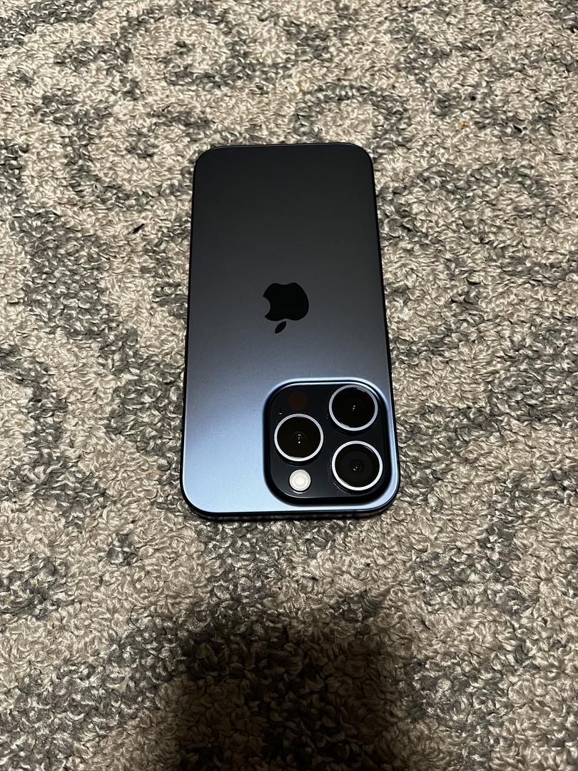 Apple iPhone 15 Pro - Unlocked, Blue, 128GB, A2848 - LYLH01940