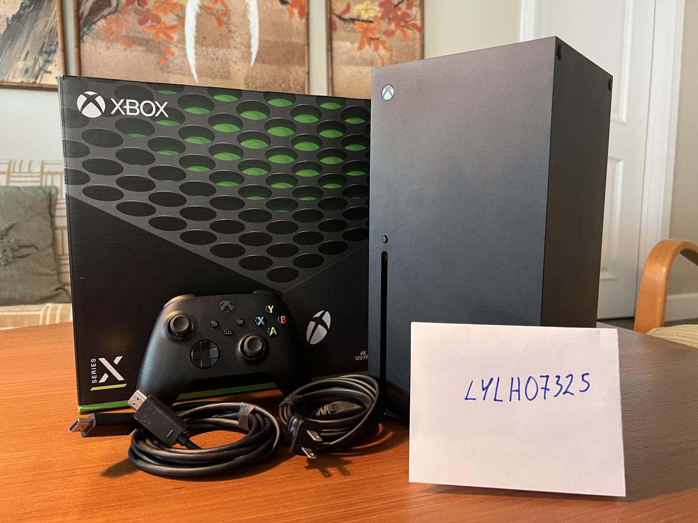 Xbox Series X (2020) Black, 1TB, standard LYLH07325 Swappa