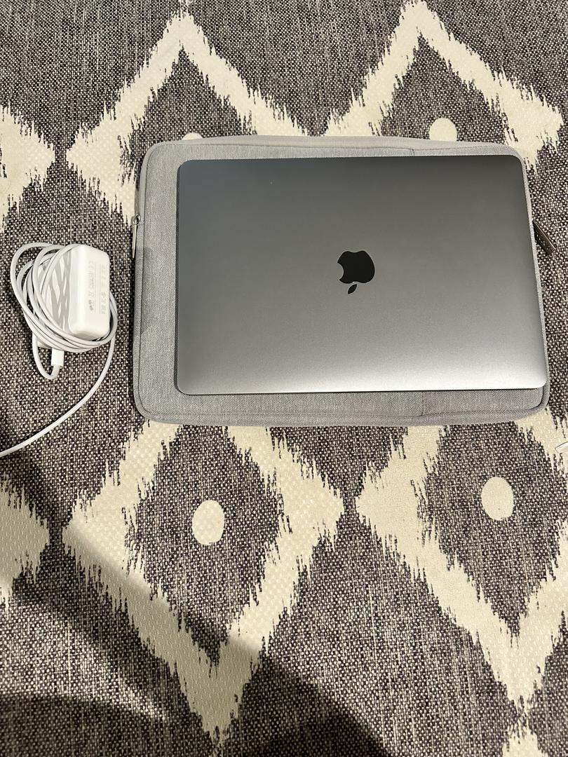 MacBook Pro 2020 13" Apple M1, Gray, 256GB, 16GB LYLH36654 Swappa