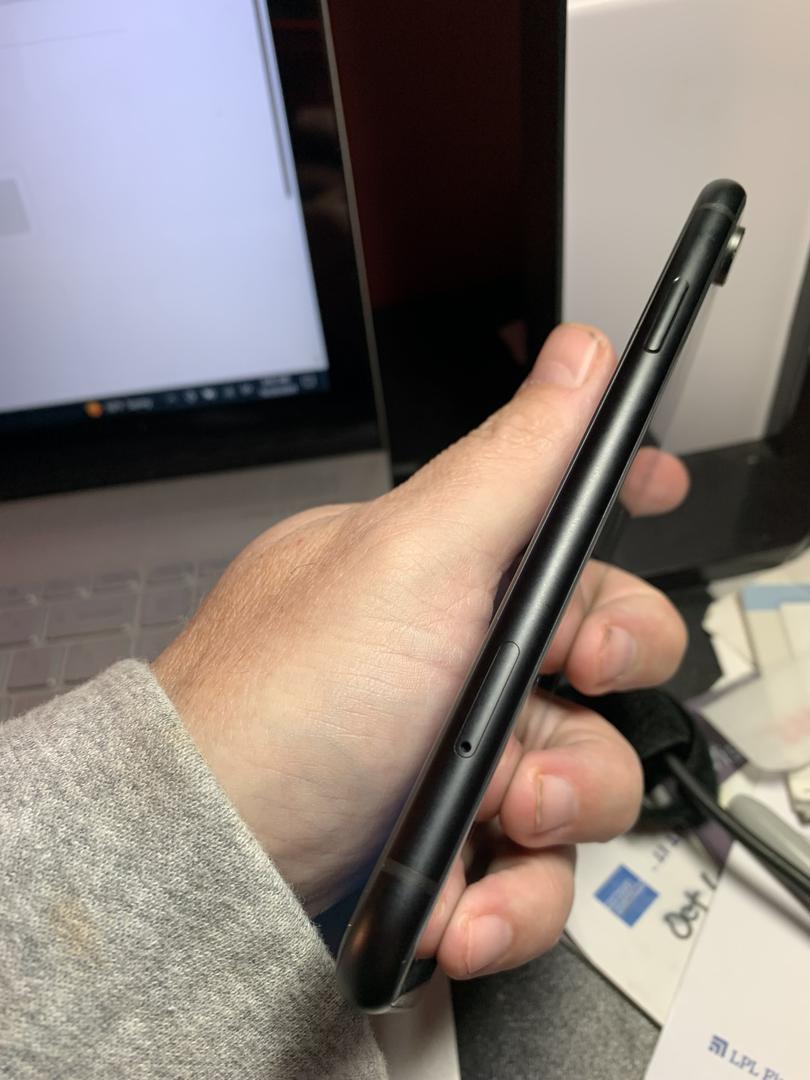 Apple iPhone Xr Unlocked, Black, 64GB, A1984 LYLH49341 Swappa