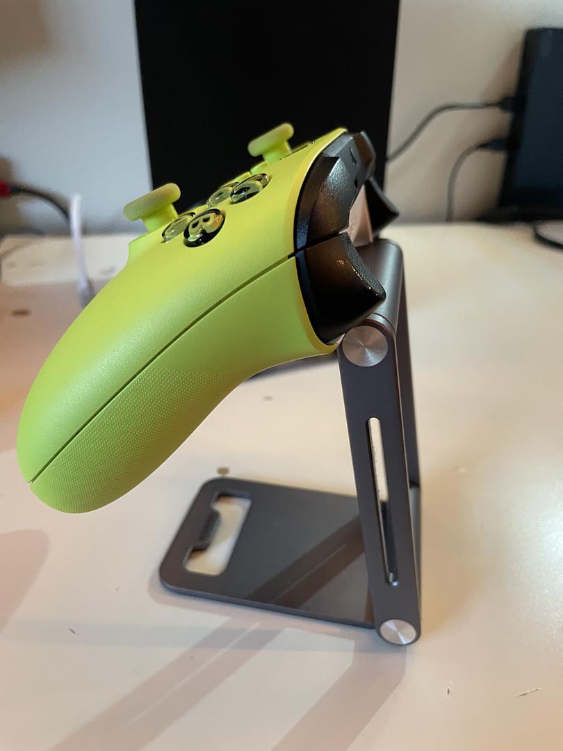 Xbox Series X (2020) Black, 1TB, standard LYLH56147 Swappa