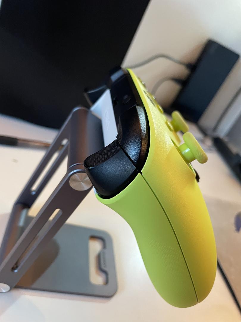 Xbox Series X (2020) Black, 1TB, standard LYLH56147 Swappa