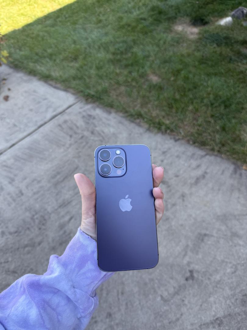 Apple iPhone 14 Pro Max Mint Mobile, Purple, 128GB, A2651 LYLI04362 Swappa