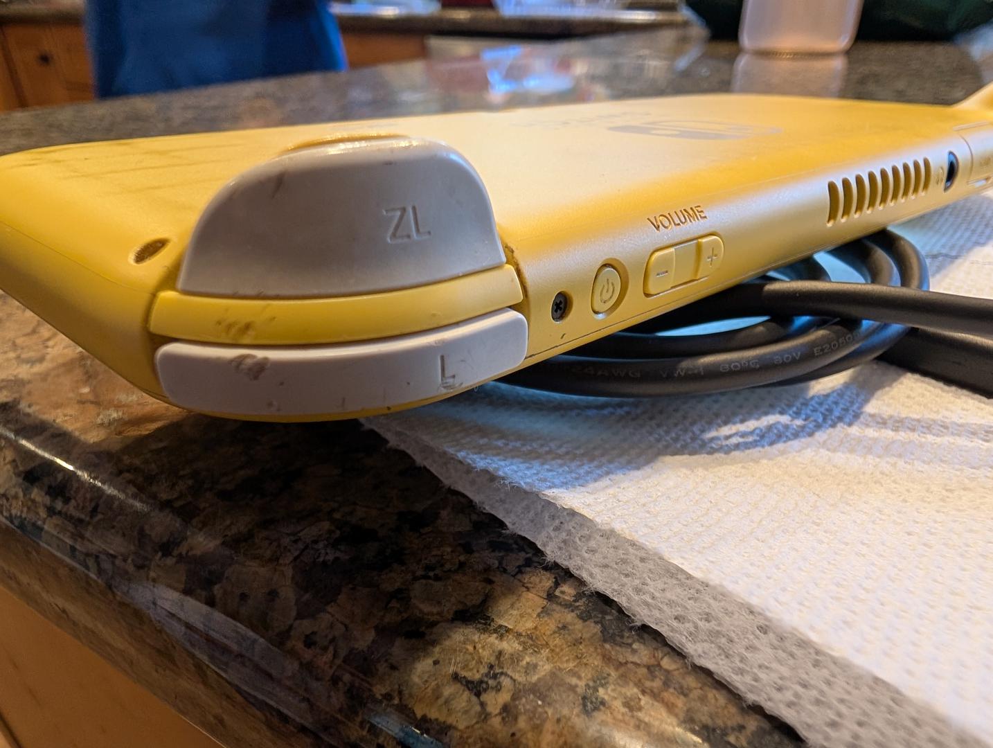 Nintendo Switch Lite Yellow LYLI07148 Swappa