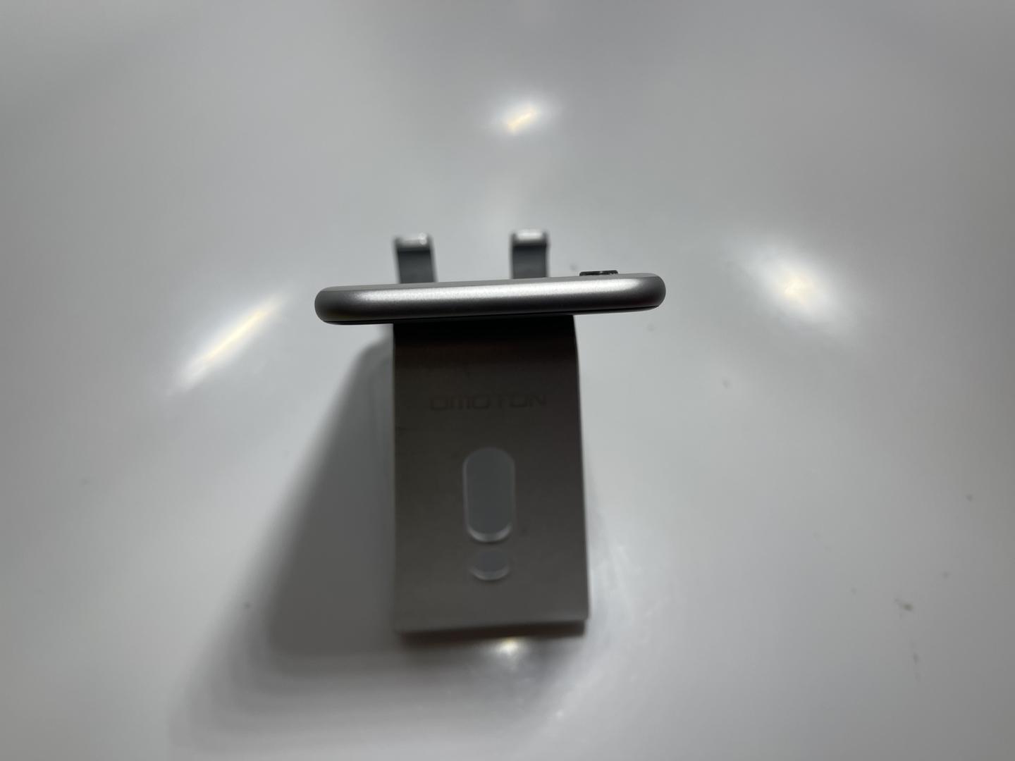 Apple iPhone 6S, color Grey