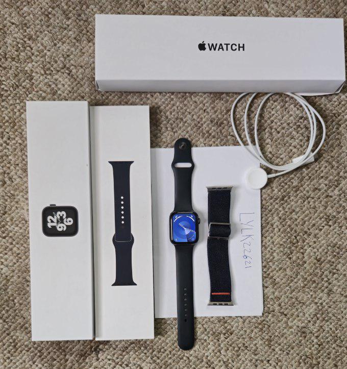 Apple Watch SE 1st Gen 44mm, color Gray