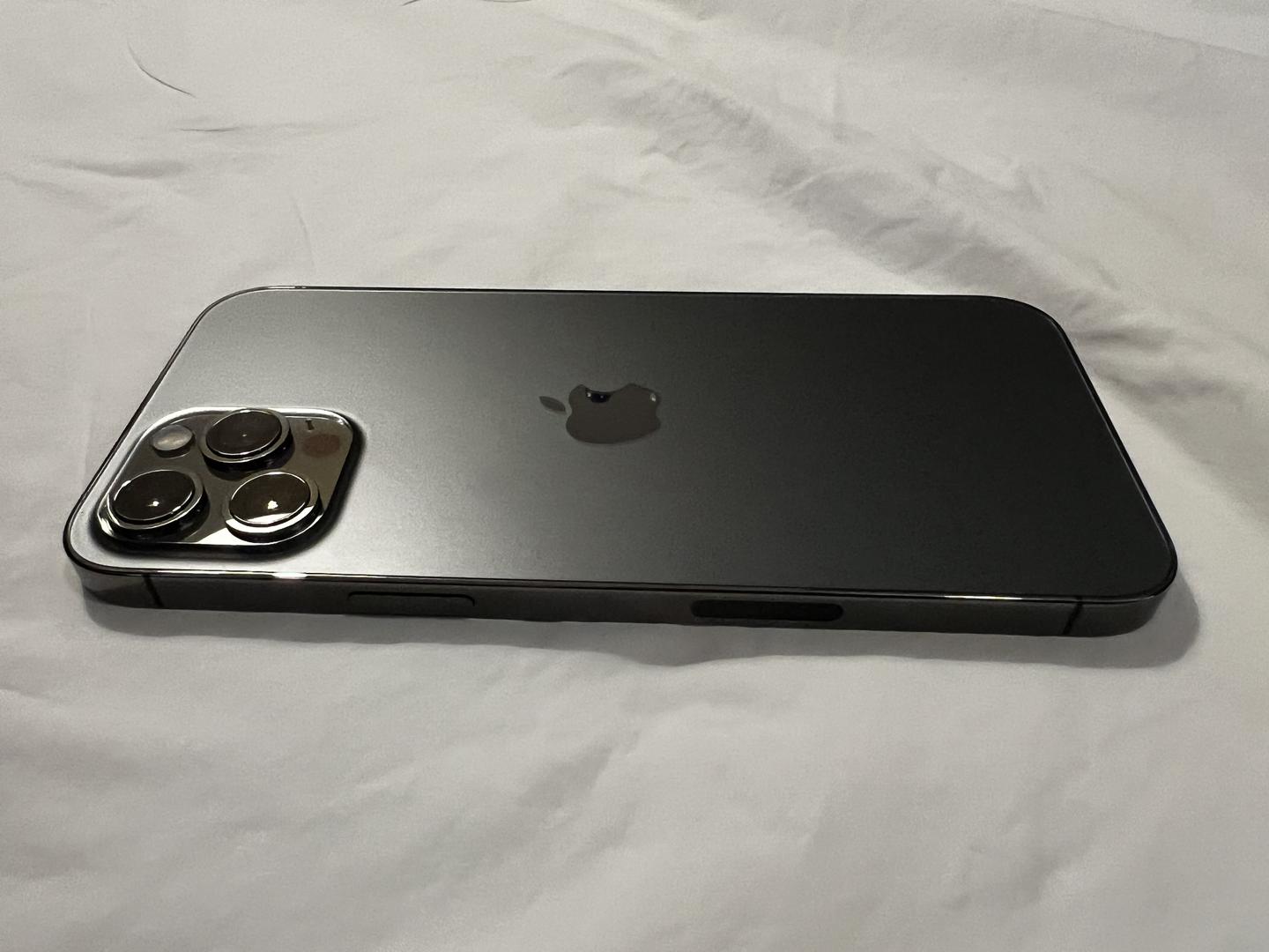 Apple iPhone 12 Pro Max Unlocked, Graphite, 512GB, A2342 LYLO86994