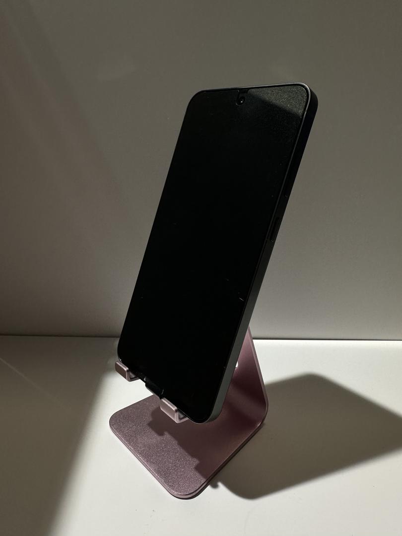 Samsung Galaxy S24 FE, color Graphite