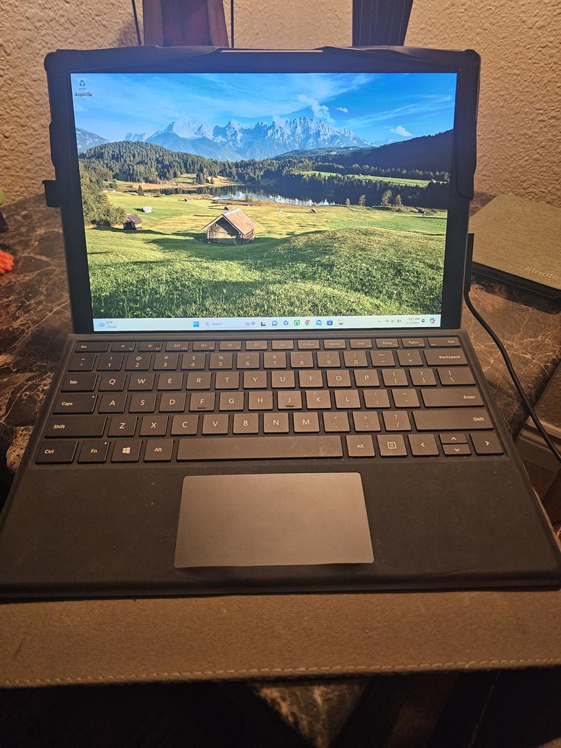 Microsoft Surface Pro 7 I3, Platinum, 128GB, 4GB LYLT35133 Swappa