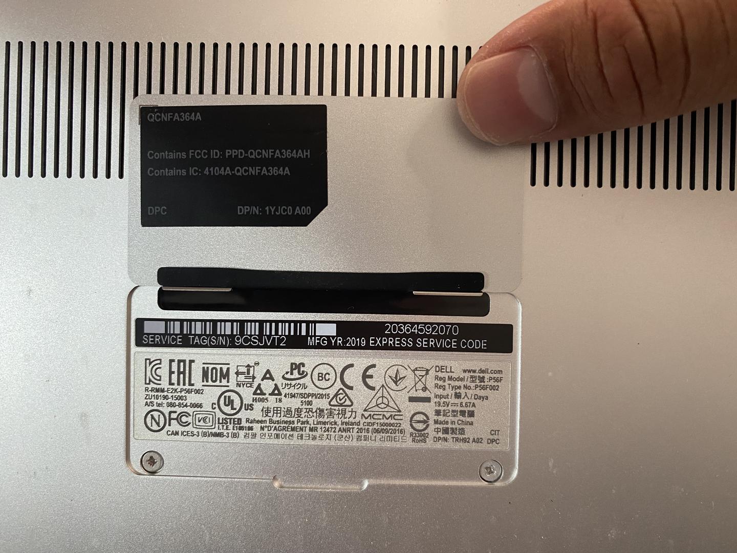 Dell XPS 15 9570 (2018), color Silver