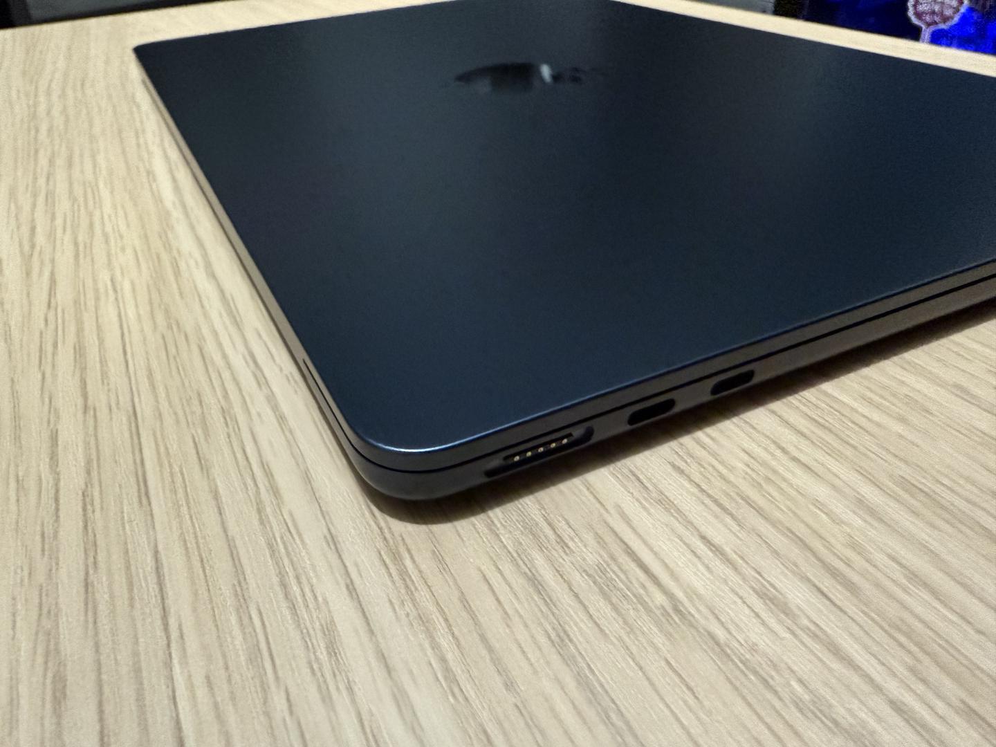 MacBook Air 2024 (M3) - 13", color Midnight