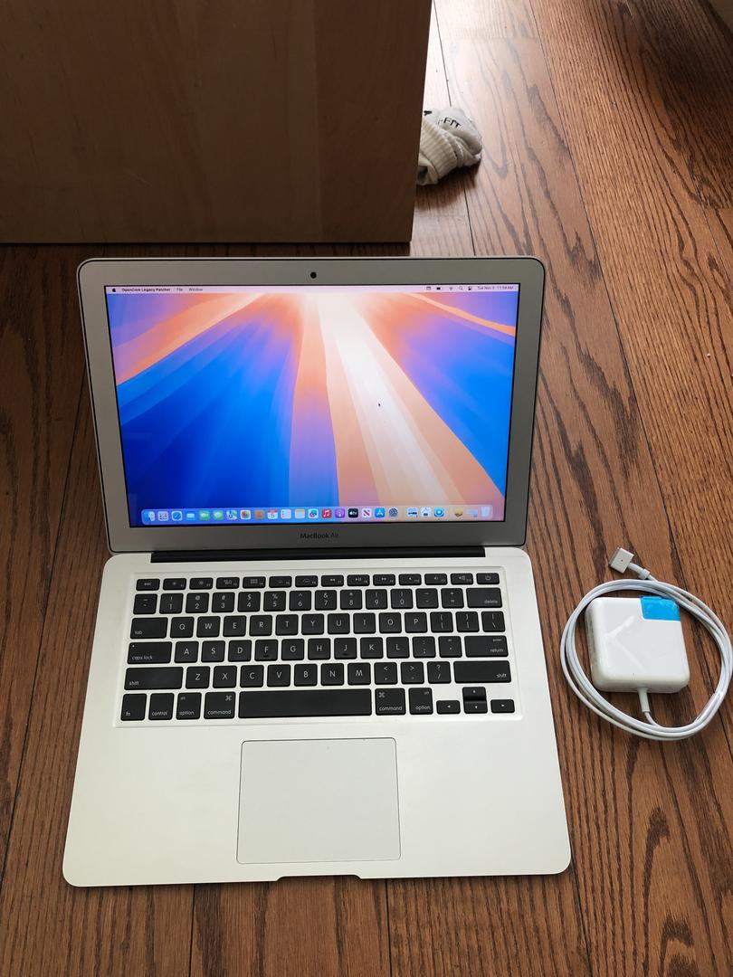 MacBook Air 2017 - 13", color Silver