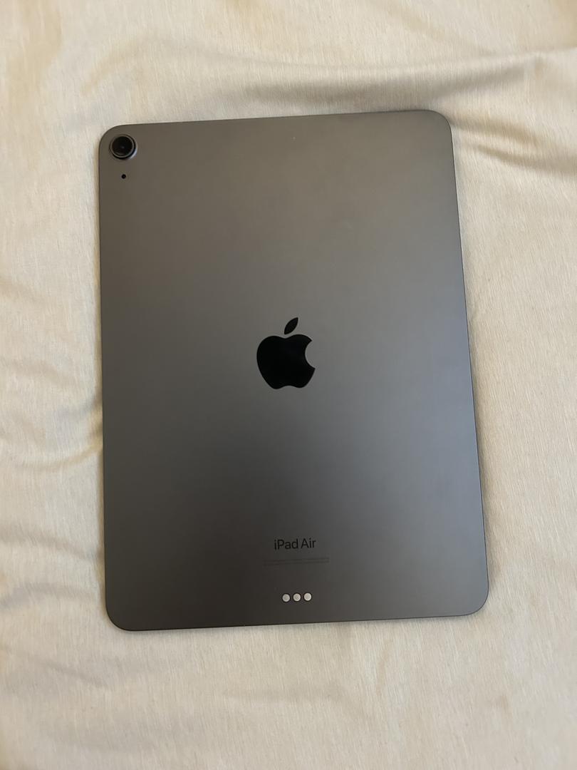 Apple iPad Air 5th Gen, color Gray