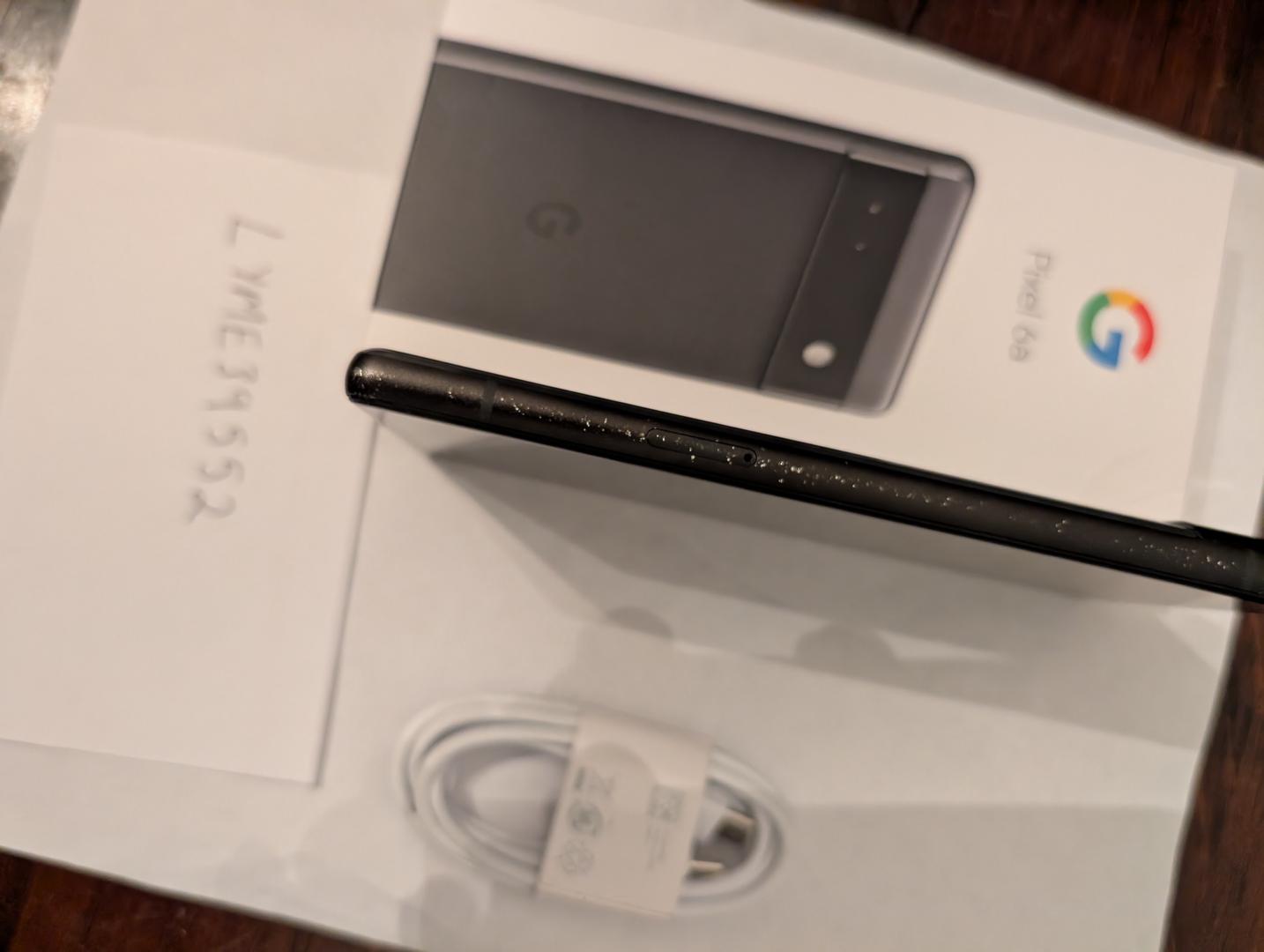 Google Pixel 6a, color Charcoal