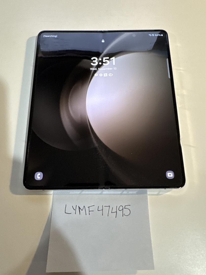 Samsung Galaxy Z Fold5, color Cream