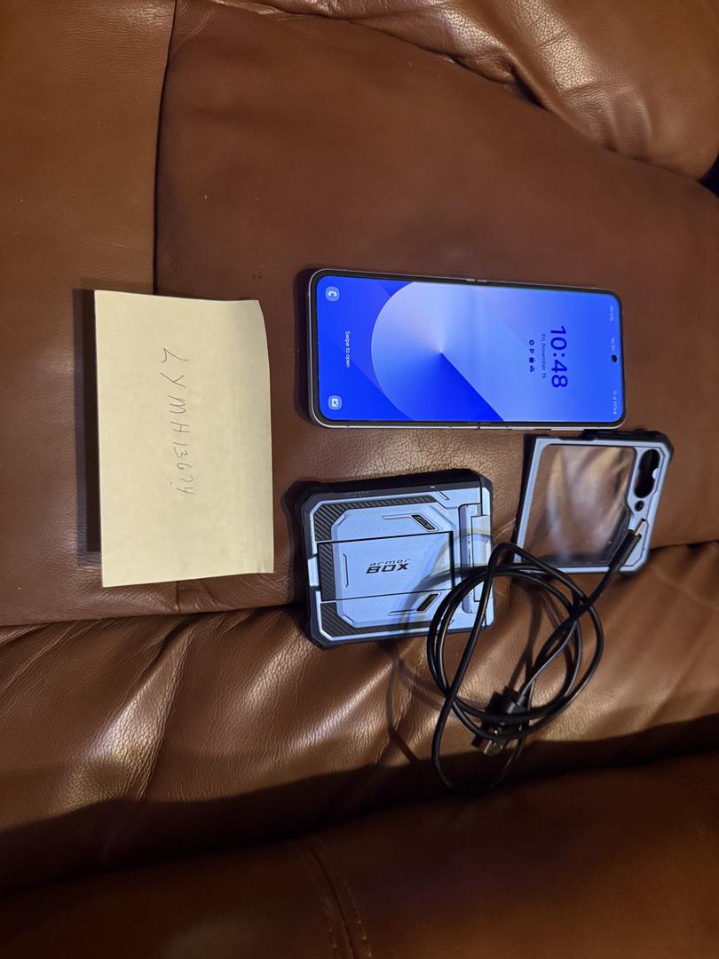 Samsung Galaxy Z Flip6, color Blue