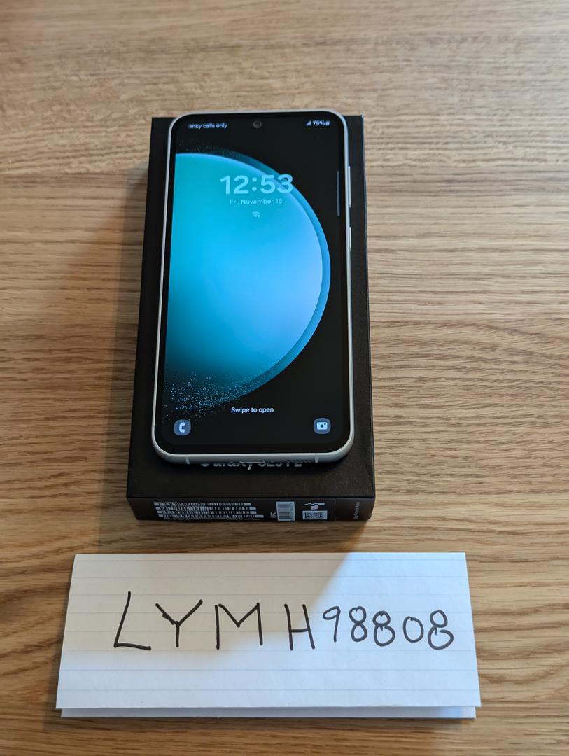 Samsung Galaxy S23 FE, color Mint