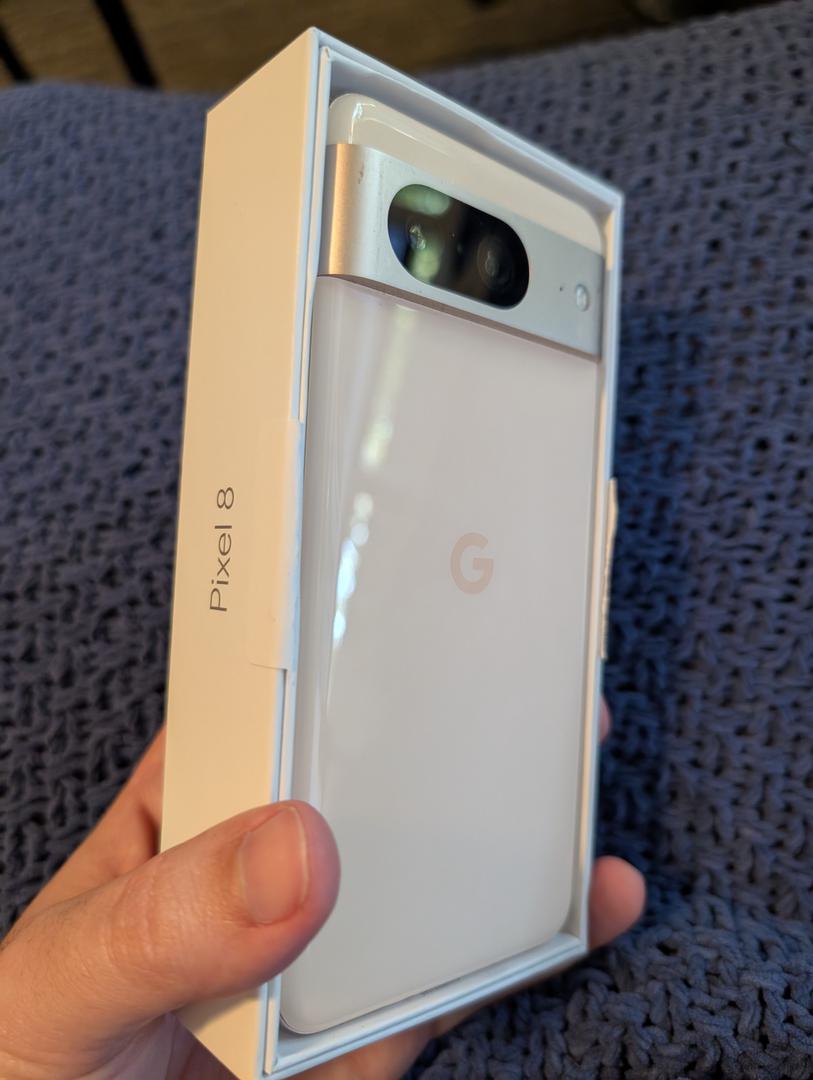Google Pixel 8 - Unlocked, Rose, 128GB, 8GB, G9BQD, Sub-6 5G