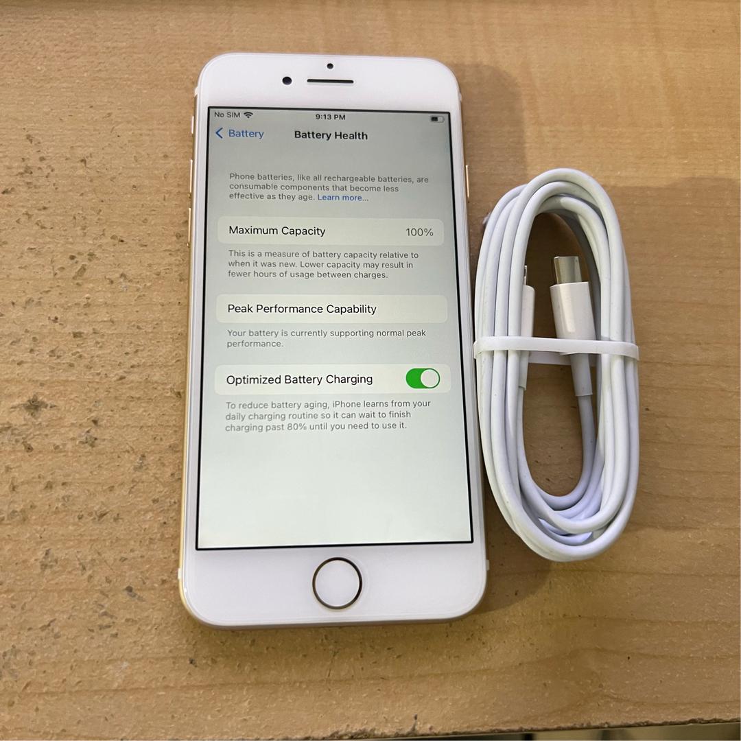 Apple iPhone 7, color Gold