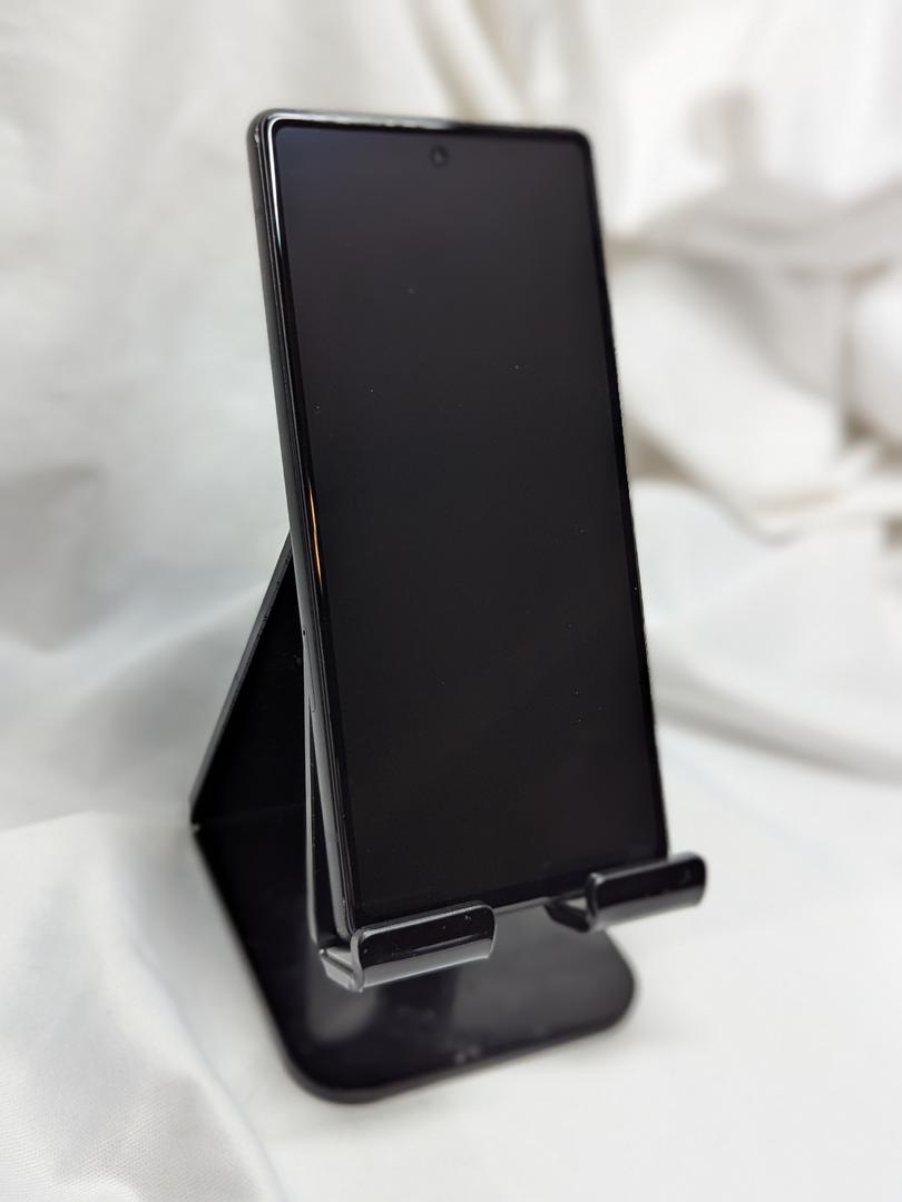 Google Pixel 6a, color Charcoal