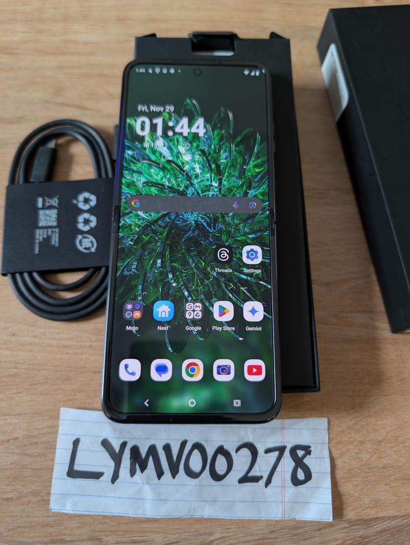 Motorola Razr Plus 2024 TMobile, Navy Blue, 256GB, 12GB LYMV00278