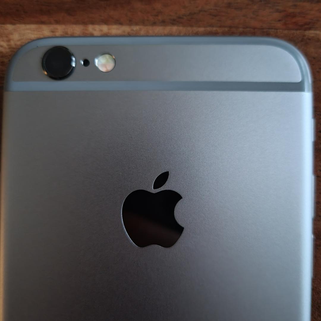 Apple iPhone 6S, color Grey