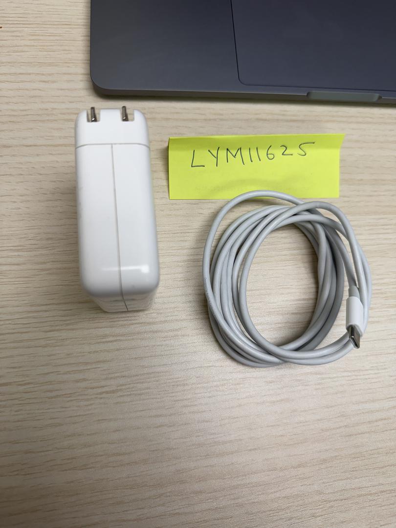 MacBook Pro 2020 - 13", color Gray