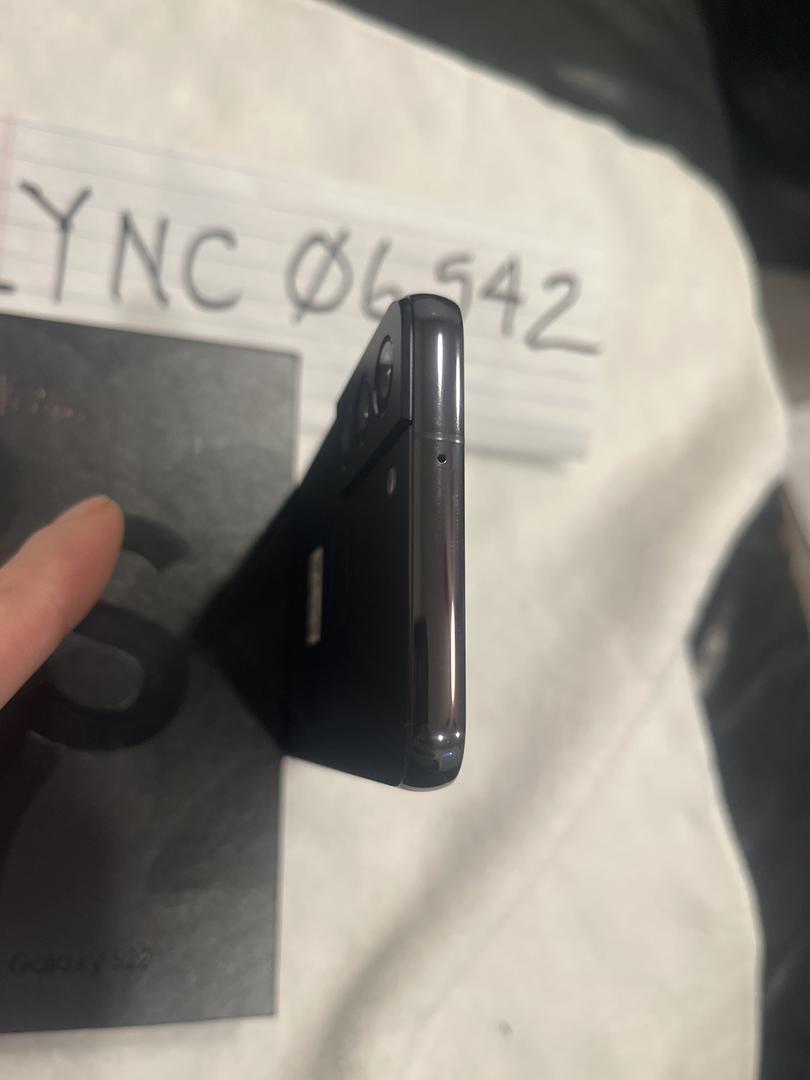 Samsung Galaxy S22, color Black