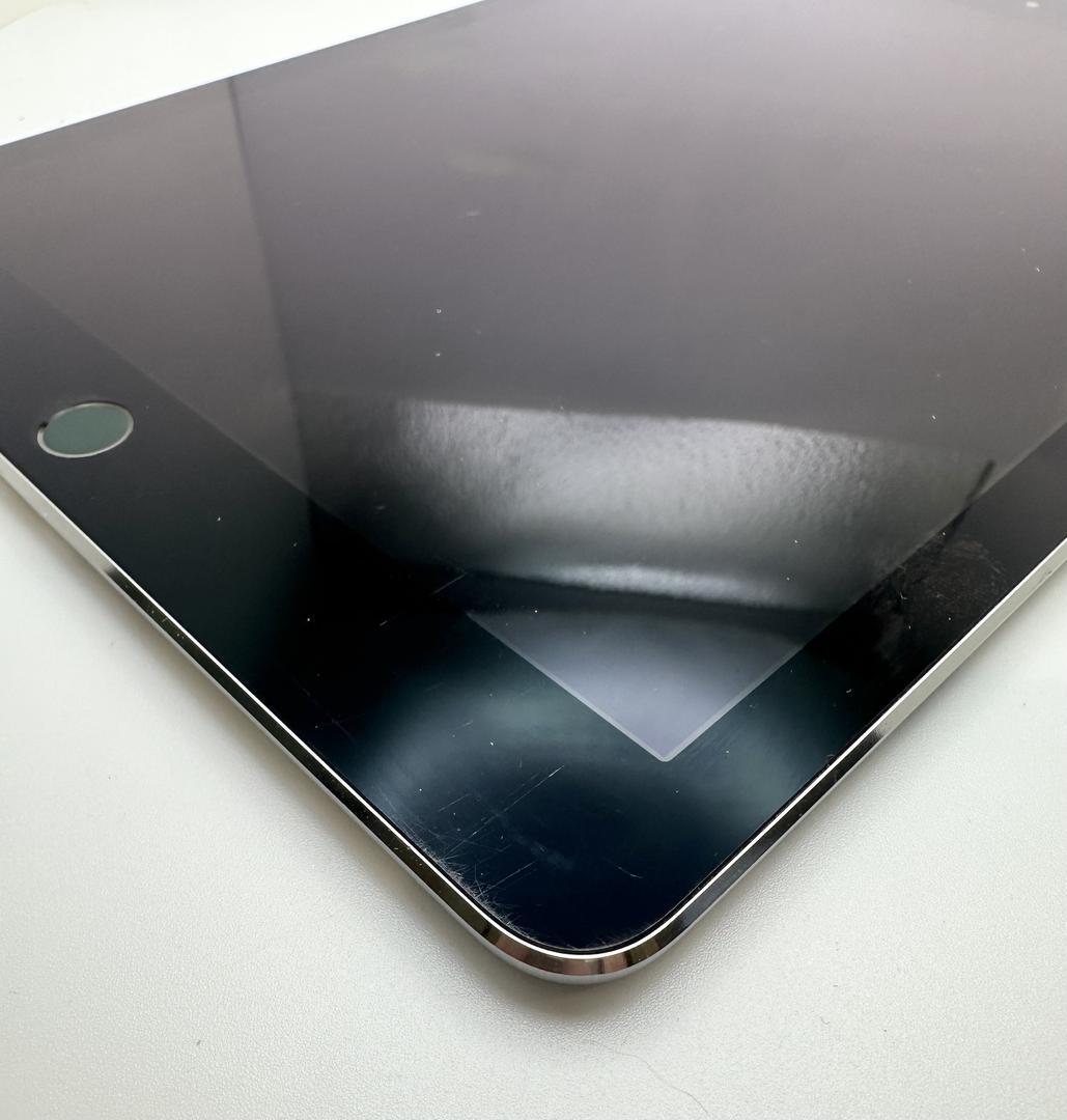 Apple iPad Pro 9.7", color Gray