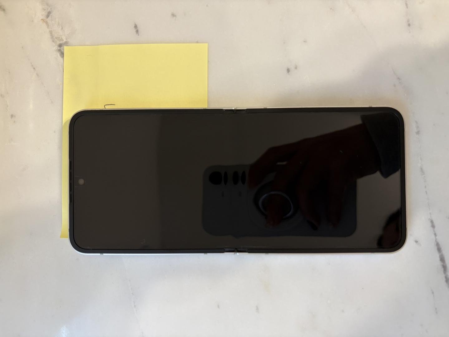 Samsung Galaxy Z Flip6, color White