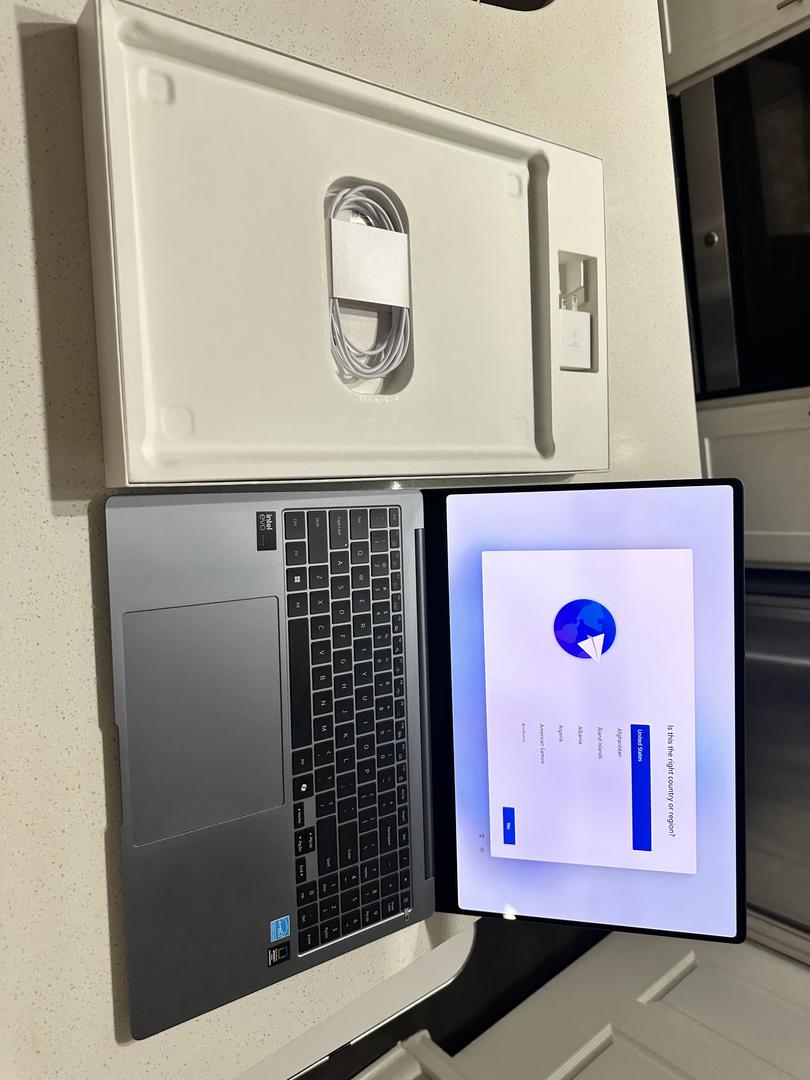 Samsung Galaxy Book4 Pro, color Moonstone Gray