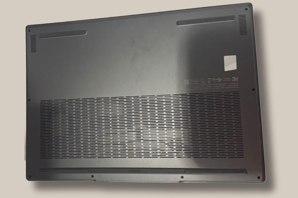 Lenovo Legion Slim 7i 16", color Gray