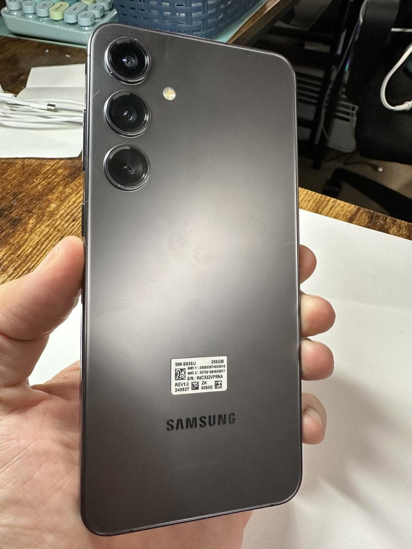 Samsung Galaxy S24 Plus AT&T, Gray, 256GB, 12GB, SMS926U LYNH69315