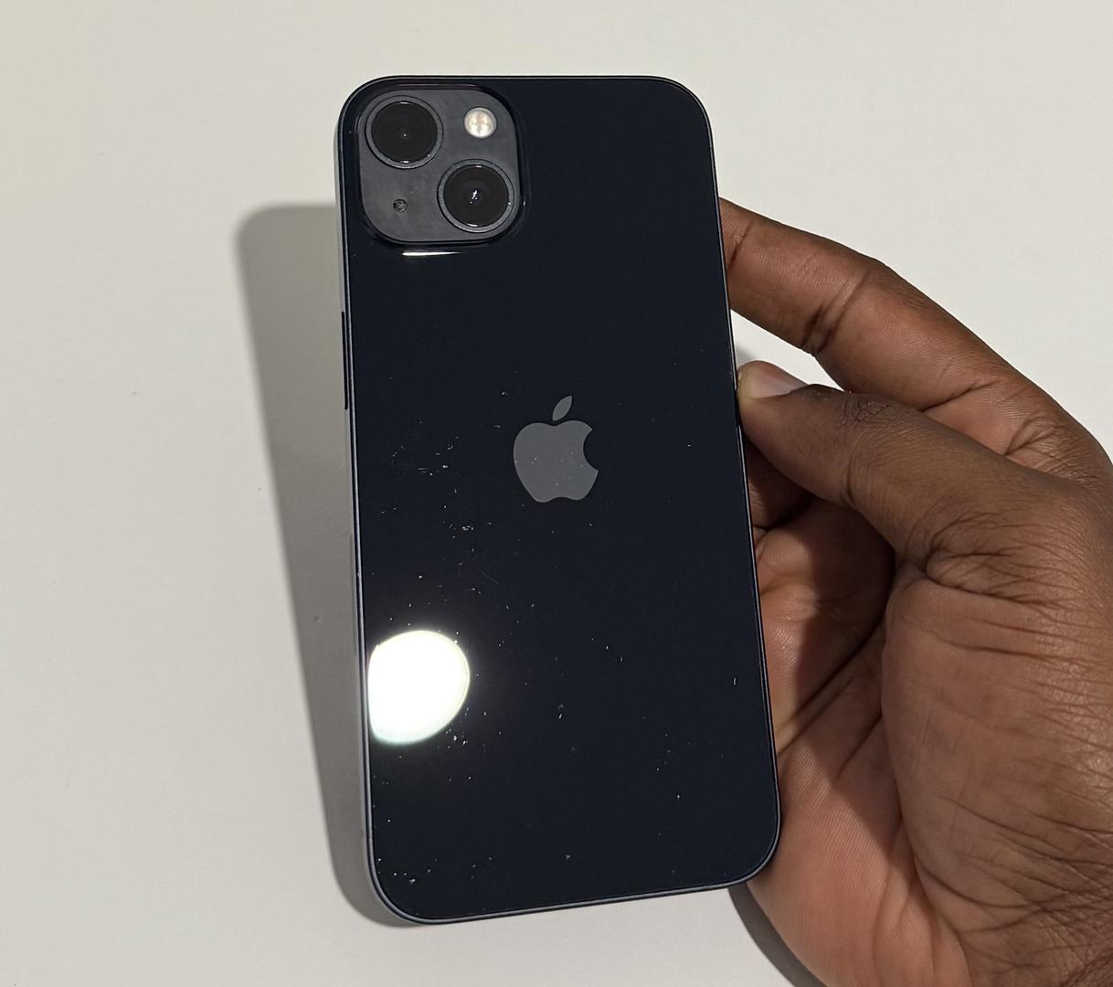 Apple iPhone 13, color Midnight