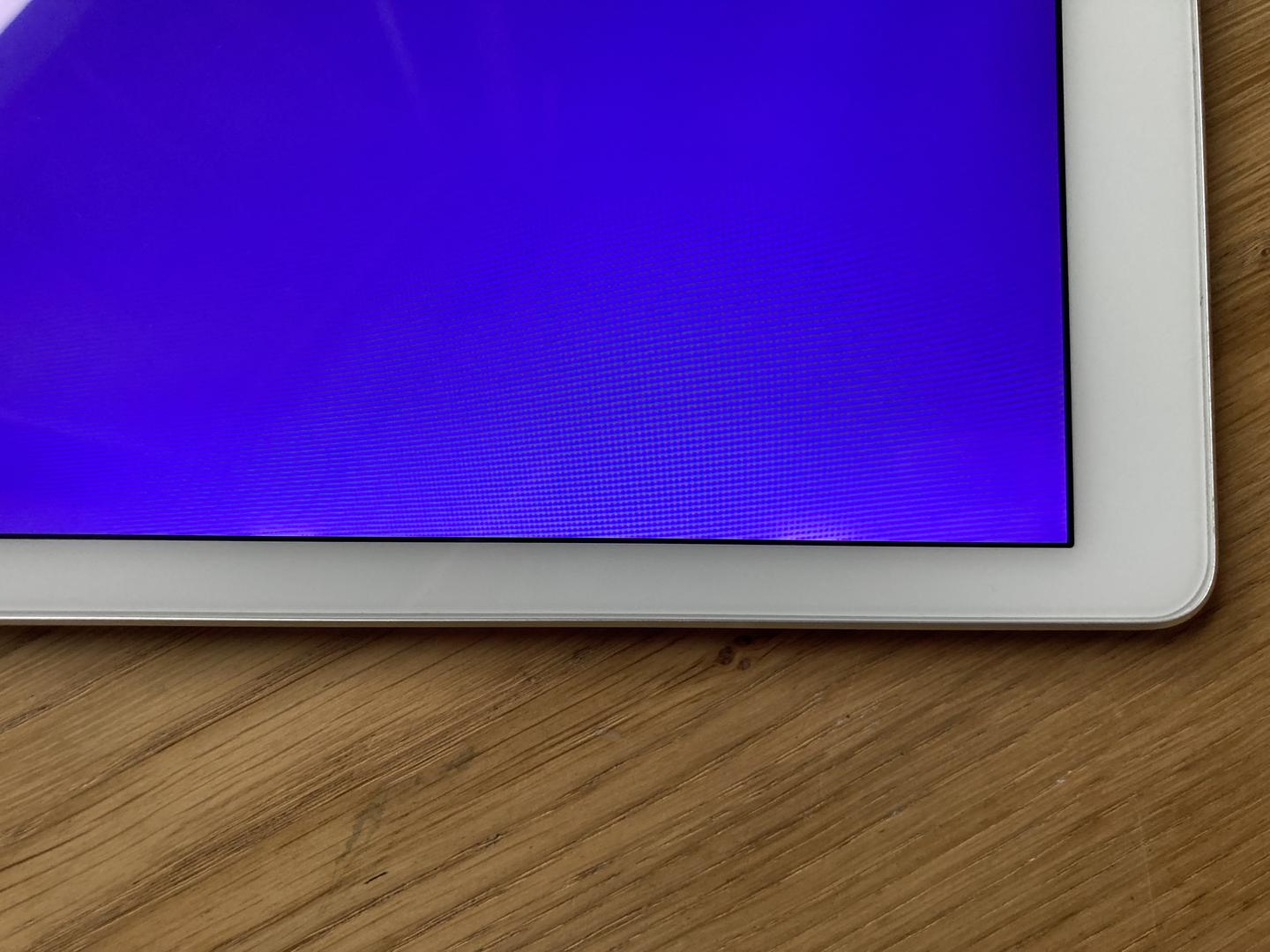 Apple iPad Pro 12.9" 2nd Gen 2017, color Silver